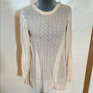 Shrinking Violet Cream and Gray Patterned Sweater
